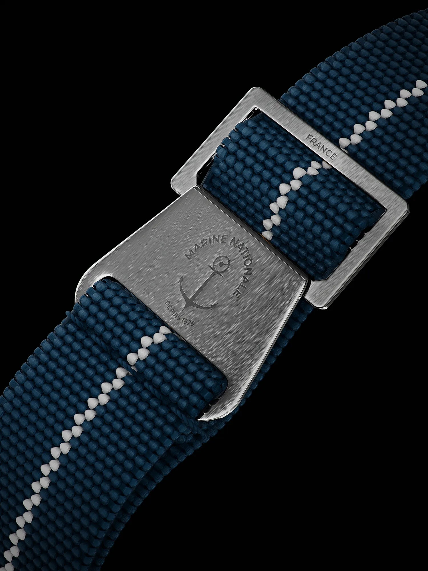 Marine Nationale Parachute Strap with your watch