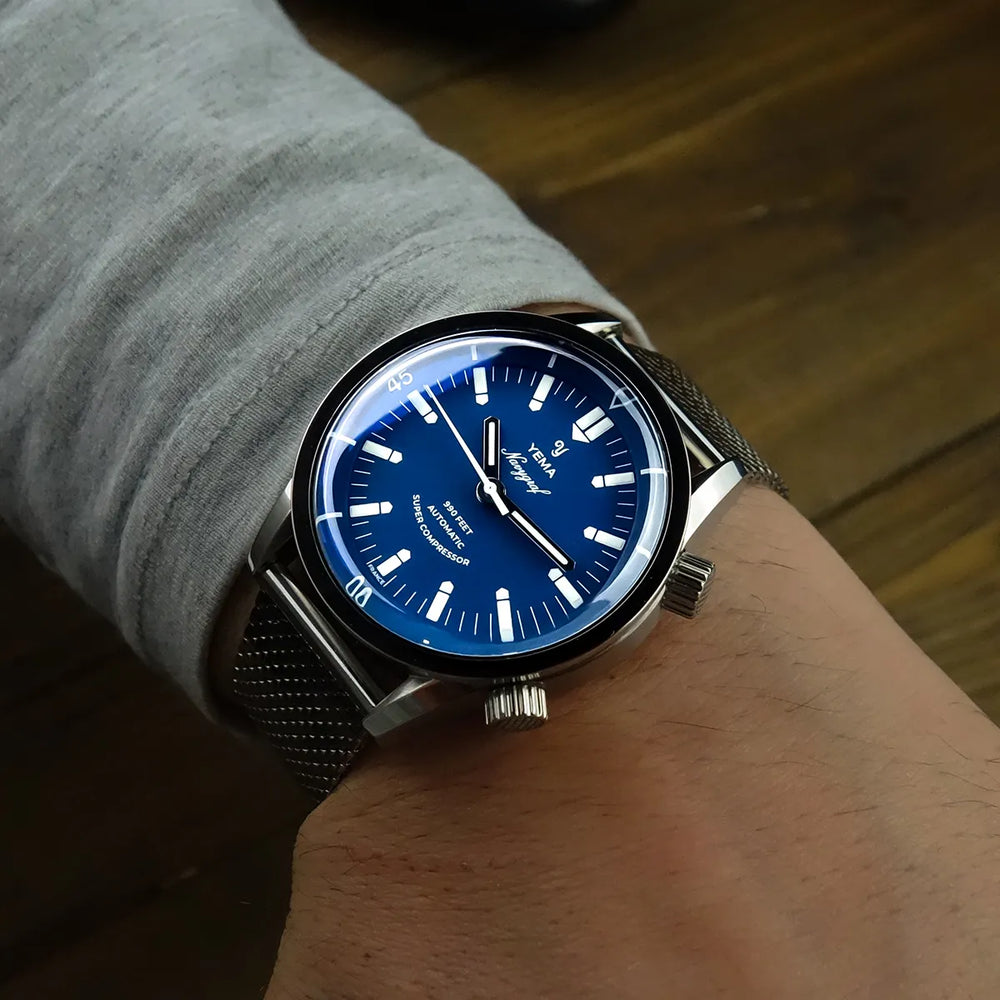 YEMA Navygraf Super Compressor Navygraf_Super_Compressor_Lifestyle_Blue_03_W1200